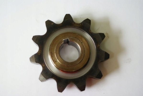 DIVERS SAUF FNH - LAVERDA - PIGNON CHAINE SUPERIEUR
