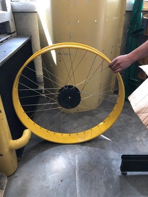 NEW HOLLAND - POMPE A EAU / RADIATEUR - ROUE RAYON VISSE 810 MM